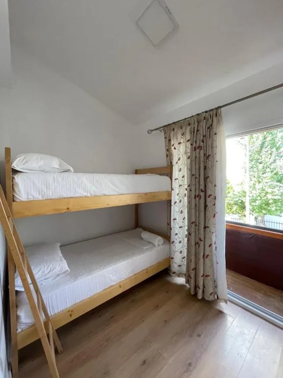 Ladi Rooms